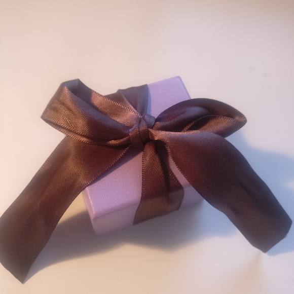 Halo Ring w White Cubic Zirconia - Picture 3 of 3